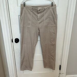 Chico’s Beige Khakis 2.5T
